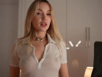 kriss0leoo chaturbate stream image