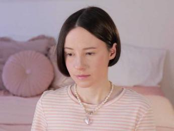 MissEssie bongacams stream image