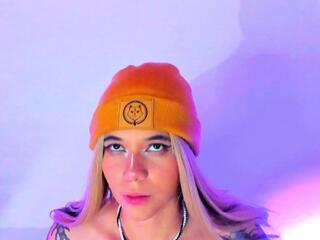 Scarlet Bridge flirt4free stream image