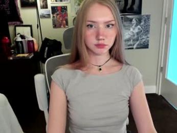 eve003300 chaturbate stream image, 01.05.2025 22:20