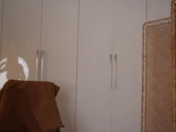 kriss0leoo chaturbate stream image