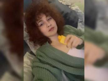 HoneyCherry bongacams stream image