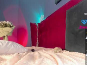 honey_pinkgreen chaturbate stream image