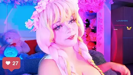 seraphine23 stripchat stream image